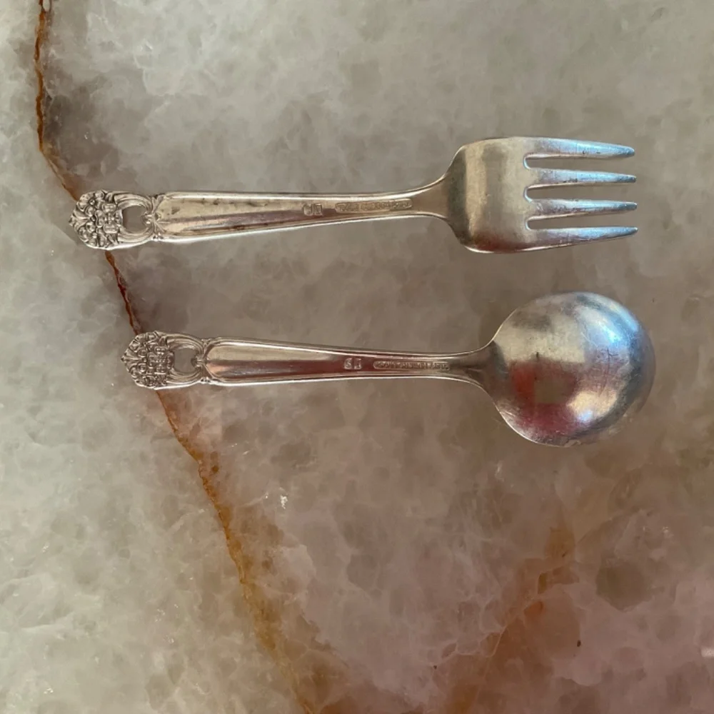 Rogers Bros Silverplate Baby Silverware - Picture 3 of 4